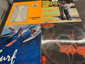 Lot de 24 vinyles  disponible aux enchères