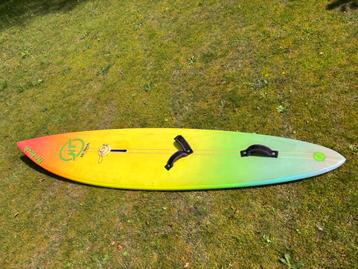 Uniek Hi‑Tech Maui Hawaiï windsurfboard –  topstaat, Enlèvement, Comme neuf, 250 à 300 cm, Planche