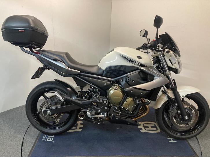 Yamaha XJ 6 MY'09 réf. LS 3222, Motos, Motos | Yamaha, Entreprise, Naked bike, plus de 35 kW, 4 cylindres, Permis Moto A, Échappement sport