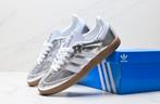 Baskets Adidas Samba / neuves, Enlèvement ou Envoi, Neuf, Autres couleurs, Sneakers et Baskets