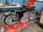 Gezocht oude brommers en motoren, Ophalen