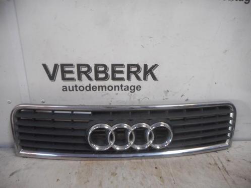 GRILLE Audi A4 (B6) Sedan 2.0 20V (ALT) (01-2000/01-2005), Auto-onderdelen, Carrosserie, Audi, Gebruikt