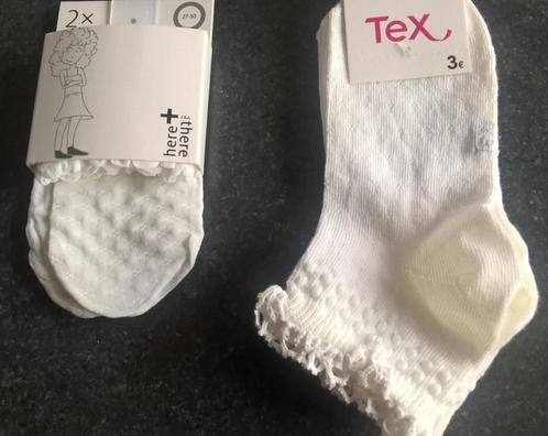 NIEUW - 2 paar witte sokjes 27-30 & 30-34 - C & A + Tex, Kinderen en Baby's, Kinderkleding | Schoenen en Sokken, Nieuw, Sokken
