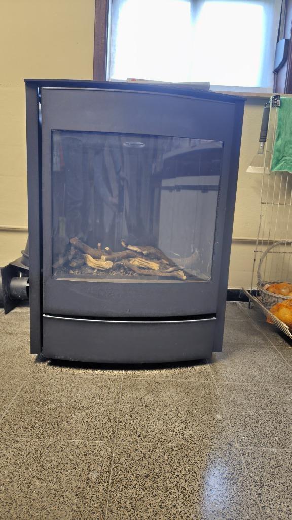 Well Straler A19 HR gaskachel, Huis en Inrichting, Overige Huis en Inrichting, Gebruikt, Ophalen
