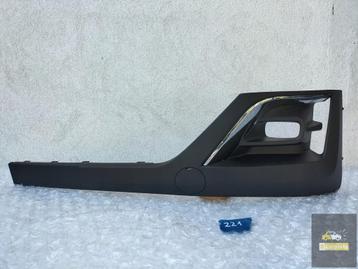 RENAULT TRAFIC IV BUMPERSTRIP RECHTS beschikbaar voor biedingen