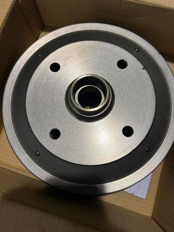 1280 Vw kever remtrommels beschikbaar voor biedingen