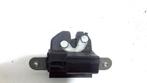 SLOTVANGER ACHTERKLEP ELEKTR. Opel Corsa D (55701971), Auto-onderdelen, Gebruikt, Opel, Achterklep