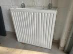 Radiator 90 x 90 x10 + thermostaatkraan, Doe-het-zelf en Bouw, Verwarming en Radiatoren, Ophalen, Gebruikt, Radiator, 60 tot 150 cm