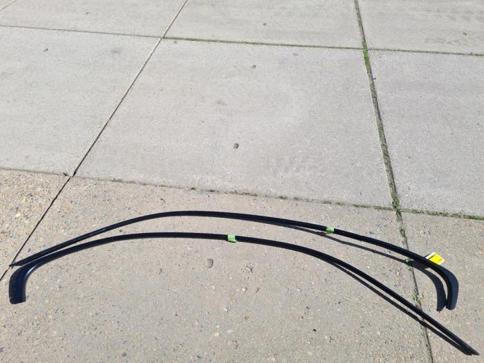 Daklijst set van een BMW 3-Serie, Auto-onderdelen, Carrosserie, BMW, Gebruikt, 3 maanden garantie