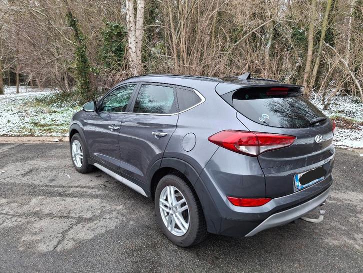 Hyundai tucson 1.6 crdi full option, Auto's, Hyundai, Particulier, Tucson, ABS, Achteruitrijcamera, Adaptive Cruise Control, Airbags
