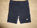 zwarte korte sport broek, maat 128, Ophalen of Verzenden, Zo goed als nieuw, Broek