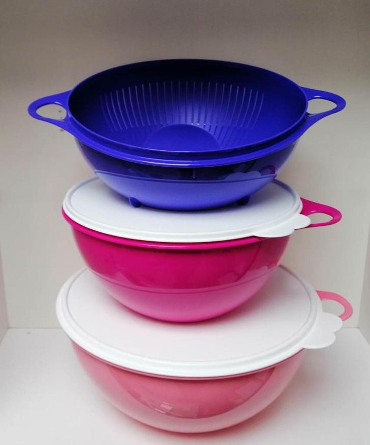 Tupperware™ « Super Mixing Bowl » Vergiet, 4,5 et 7,8 liter, Huis en Inrichting, Keuken | Tupperware, Nieuw, Bak of Kom, Blauw