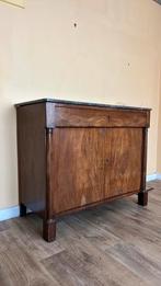 Joli placard, Enlèvement