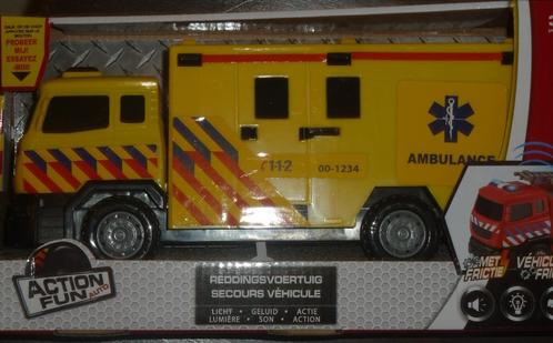 Ambulance - Action fun auto met licht en geluid, Enfants & Bébés, Jouets | Véhicules en jouets, Neuf, Enlèvement