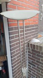 Staan lamp, Enlèvement