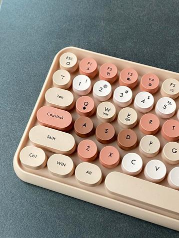 Mooi draadloos toetsenbord - qwerty - AJAZZ - Nooit gebruikt beschikbaar voor biedingen