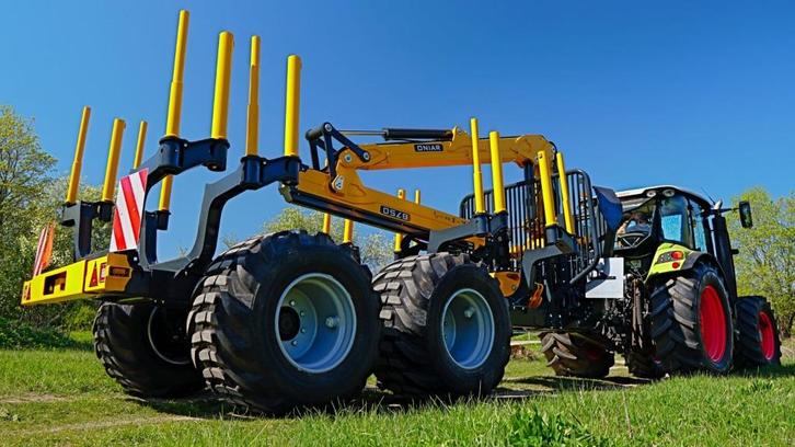 Boomwagen 18T, Zakelijke goederen, Machines en Bouw | Tuin, Park en Bosbouw, Ophalen of Verzenden