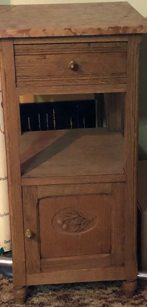 Houten kastje met marmeren blad brocante, Antiek en Kunst, Curiosa en Brocante, Ophalen