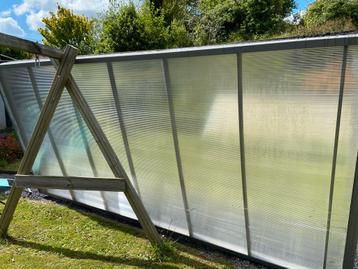 Abris de piscine  beschikbaar voor biedingen