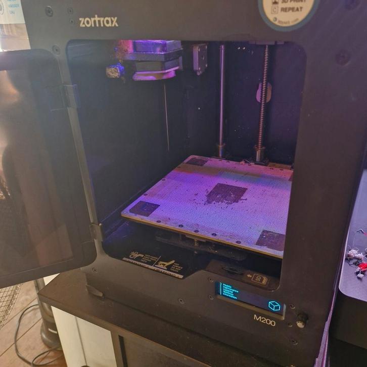 Zortrax M200 3D printer, Informatique & Logiciels, 3D Imprimantes, Utilisé, Enlèvement