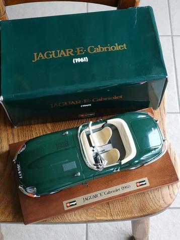 Burago Jaguar E cabriolet vintage