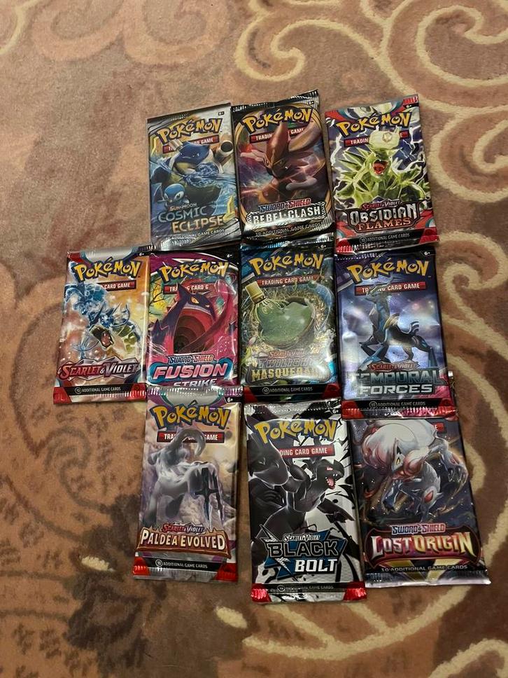 Verschillende pokemon packs (100+), Hobby en Vrije tijd, Verzamelkaartspellen | Pokémon, Zo goed als nieuw, Ophalen of Verzenden