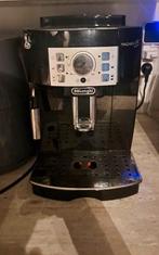 Delonghi magnifica S, Elektronische apparatuur, Ophalen, Zo goed als nieuw, Koffiemachine