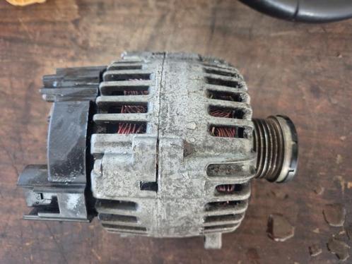 Dynamo van een Volkswagen Golf, Auto-onderdelen, Motor en Toebehoren, Volkswagen, Gebruikt, 3 maanden garantie