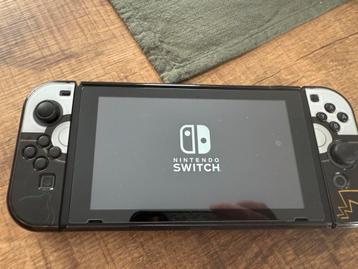 Nintendo switch + 3 spelletjes beschikbaar voor biedingen