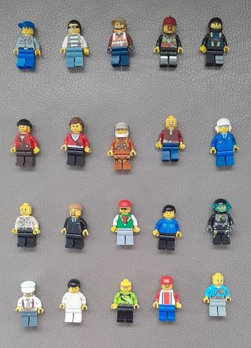 20 Lego Mini figuren reeks 2 beschikbaar voor biedingen