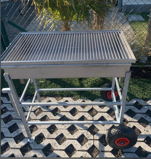 Barbecue - BBQ inox, Tuin en Terras, Houtskoolbarbecues, Nieuw, Ophalen