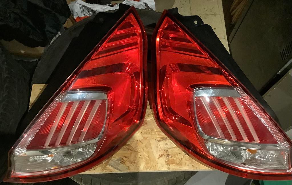 Feux arriere led ford fiesta, Enlèvement, Neuf, Ford