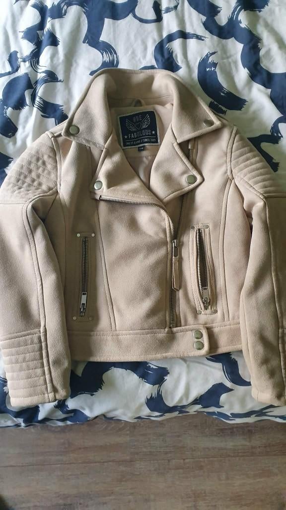 JASJE PERFECTOSTIJL  VOOR MEISJES VAN 7-8 JAAR (MAAT 128), Ophalen, Zo goed als nieuw, Meisje, Trui of Vest