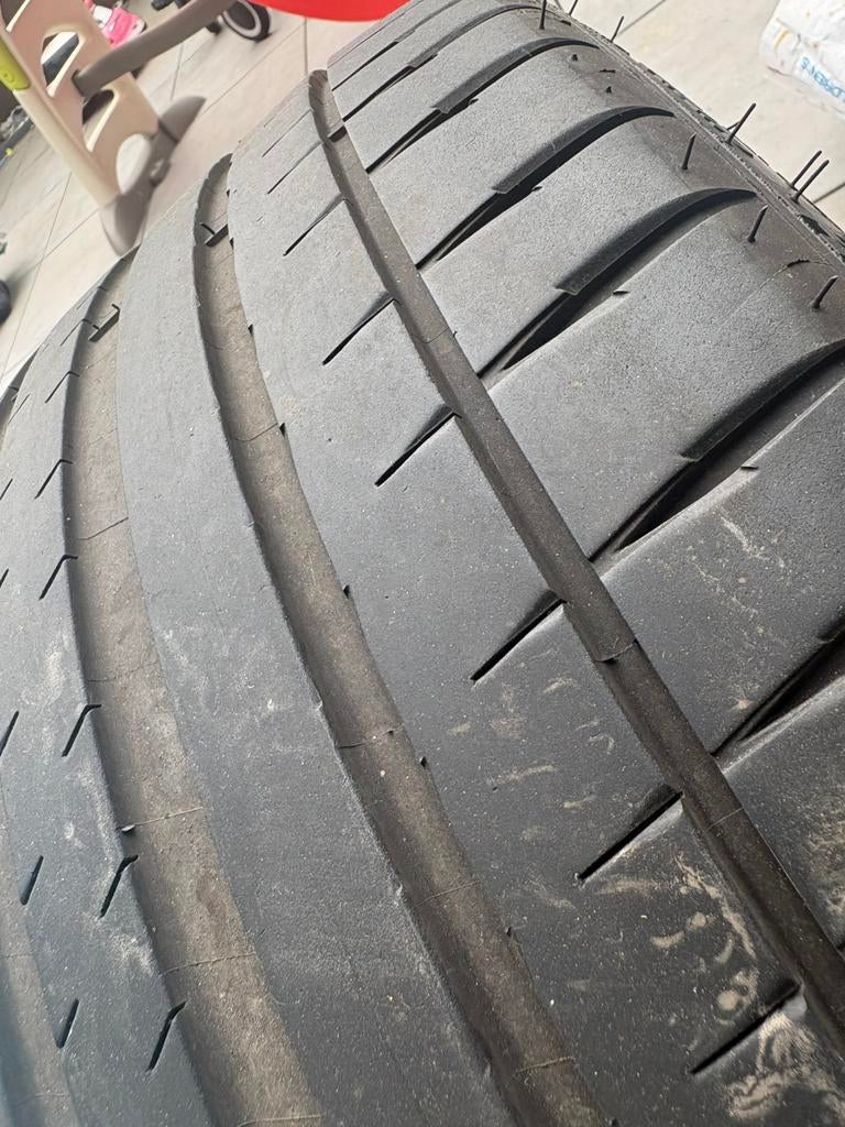 Michelin Pilot Sport 4 ZP Runflat 255/40 R18 99Y, Autos : Divers, Pièces de sport automobile, Enlèvement, Comme neuf