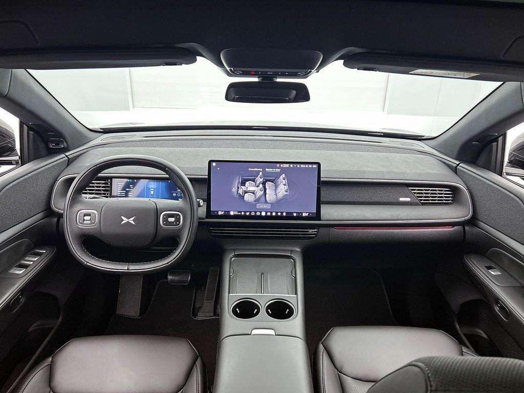 XPENG G6 BEV 88KWH Long Range RWD, Auto's, XPENG, Automaat, Gebruikt, Zwart, Zwart