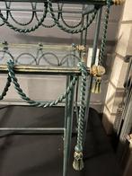 Bijzettafeltjes, Ophalen