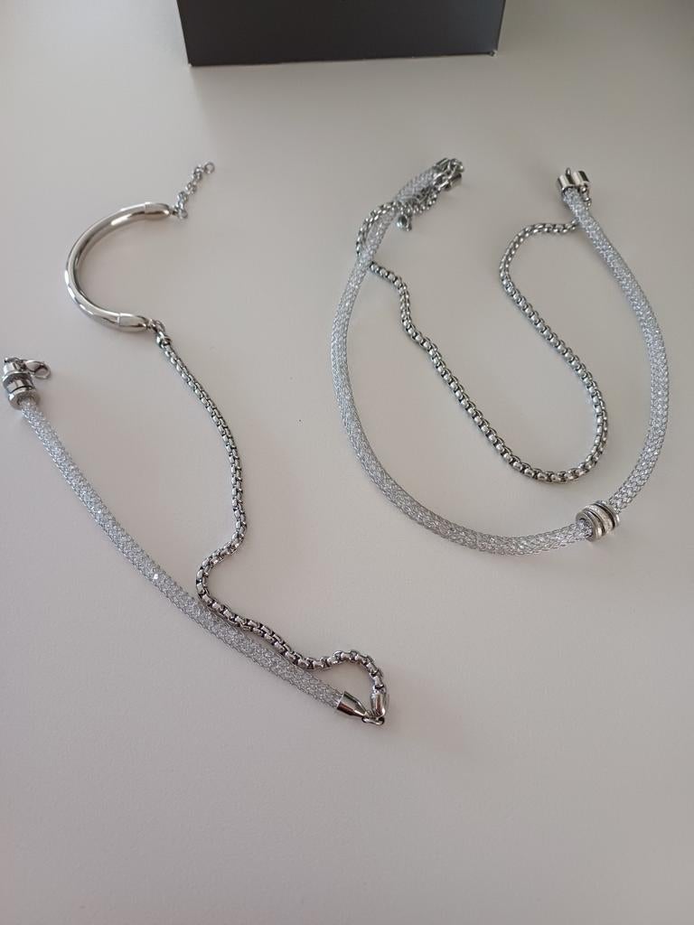 Ketting en armband Victoria, Bijoux, Sacs & Beauté, Colliers, Enlèvement