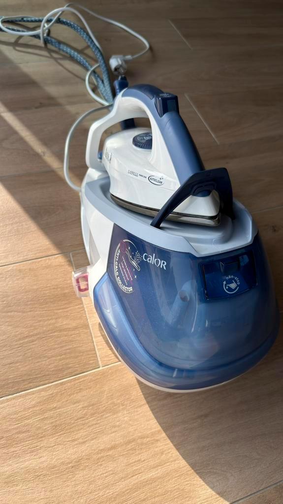 Calor Express Power Stoomgenerator | strijkijzer, Elektronische apparatuur, Strijkijzers en Strijkplanken, Gebruikt, Strijkijzer met snoer