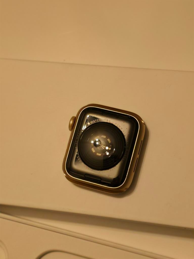 Apple watch SE 2021, Telecommunicatie, Wearable-accessoires, Bandje, Ophalen of Verzenden