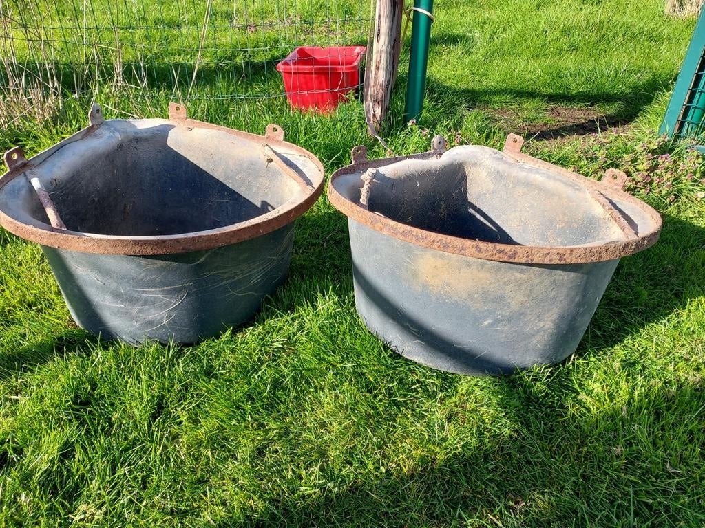 Abreuvoir d'angle pour animaux 2 pièces, Animaux & Accessoires, Enlèvement