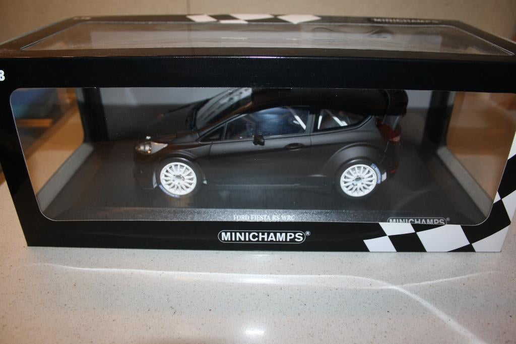 1:18 Minichamps Ford fiesta RS WRC mat zwart.limited edition, Hobby en Vrije tijd, Modelauto's | 1:18, Ophalen of Verzenden, Nieuw