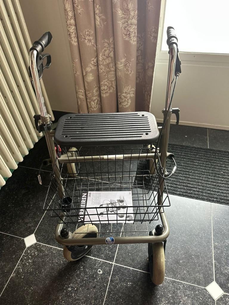 Vermeiren rollator (286B), Ophalen, Opvouwbaar, Zo goed als nieuw