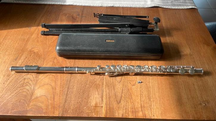 Dwarsfluit Yamaha met doorgroei mogelijkheden., Musique & Instruments, Instruments à vent | Flûtes traversières & Piccolos, Flûte traversière