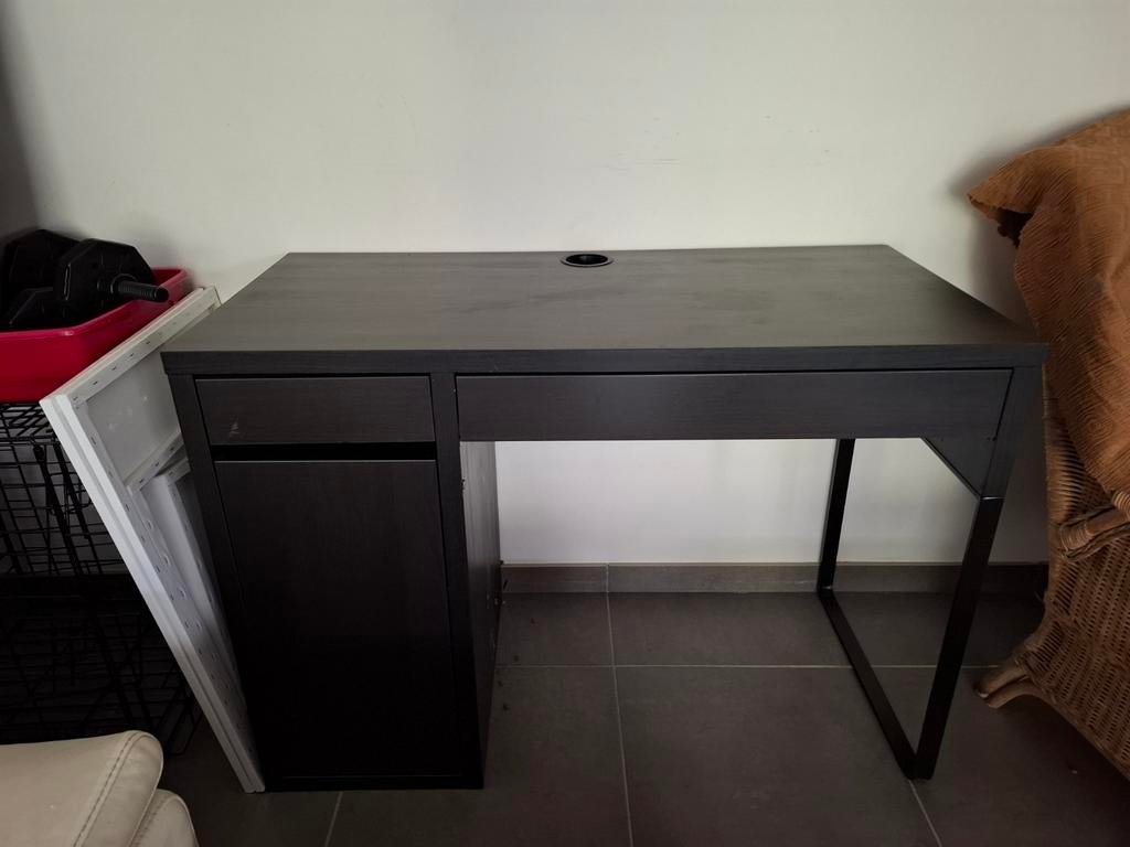 Bureau IKEA Micke, Ophalen, Zwart, 105 cm, Gebruikt