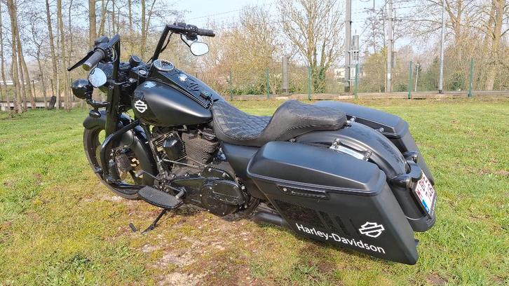 Harley Davidson Road King 107, Motos, Motos | Harley-Davidson, Particulier, Chopper, plus de 35 kW, 2 cylindres, Permis Moto A