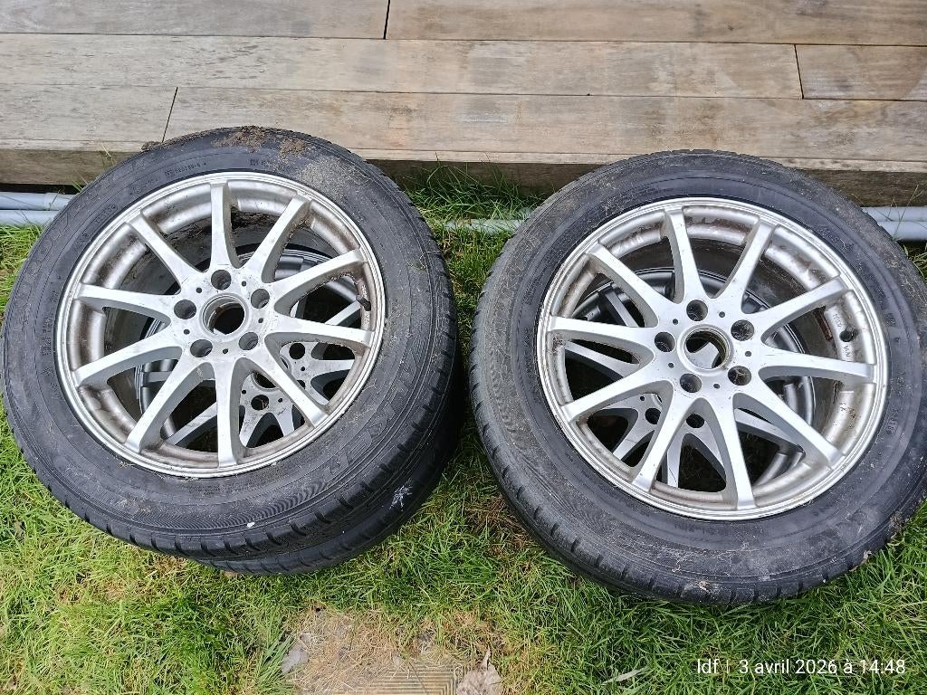 Jantes et pneus 215 60 R17 VW, Autos : Pièces & Accessoires, Pneus & Jantes, 215 mm, Véhicule de tourisme, Pneus été, Enlèvement