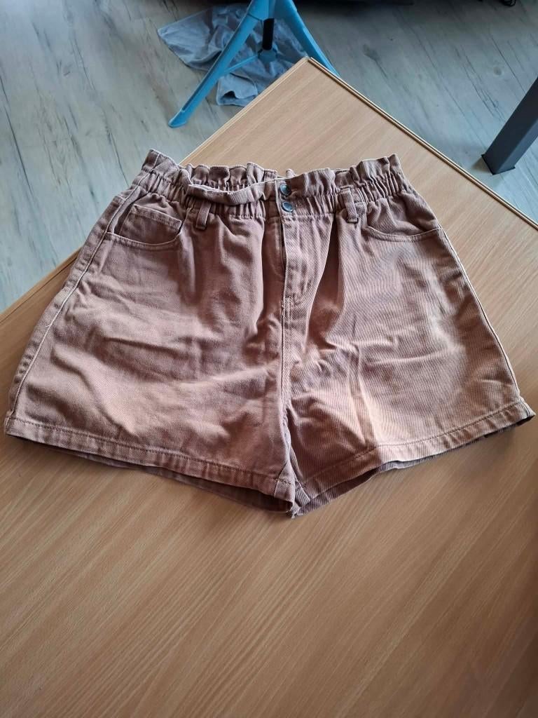 dames kledij, Ophalen, Gedragen