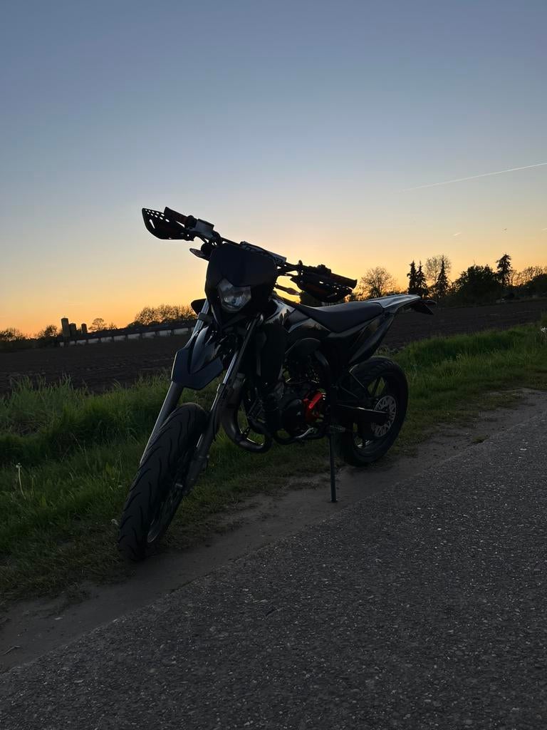 Sherco SM-R 50cc, Fietsen en Brommers, Brommers | Crossbrommers, Zo goed als nieuw, Overige merken, Ophalen of Verzenden