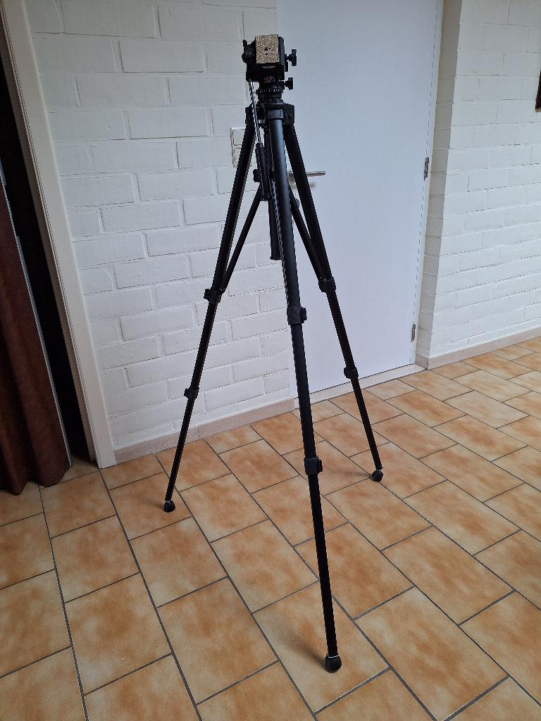 Statief voor camera - Velbon D-700, Audio, Tv en Foto, Fotografie | Statieven en Balhoofden, Ophalen, Zo goed als nieuw, 175 cm of meer