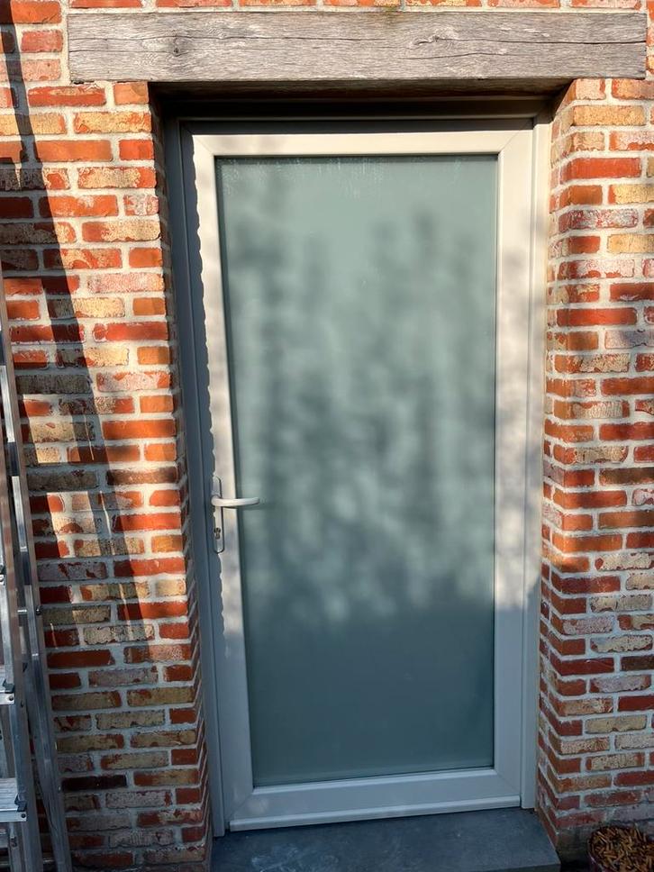 Pvc buitendeur, Doe-het-zelf en Bouw, Raamkozijnen en Schuifdeuren, Zo goed als nieuw, Deurkozijn, Kunststof, 150 tot 225 cm, 75 tot 150 cm